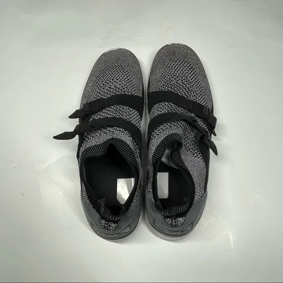 🌀 Nike Air Sockracer Flyknit Mens Running Training Shoes Grey/Black Sz 11.5