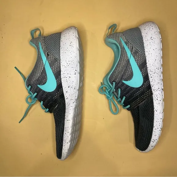 🛍️ Nike Black Grey Gradient Mint Splatter Heel Roshe One Sneakers Shoes Size 6
