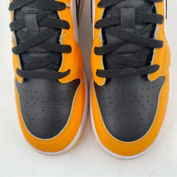 👞 Nike Kids Air Jordan 1 Mid Taxi GS- SZ 6.5Y -554725-701 Yellow Black Sneakers