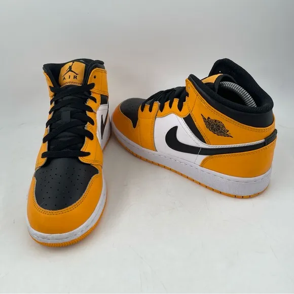 👞 Nike Kids Air Jordan 1 Mid Taxi GS- SZ 6.5Y -554725-701 Yellow Black Sneakers