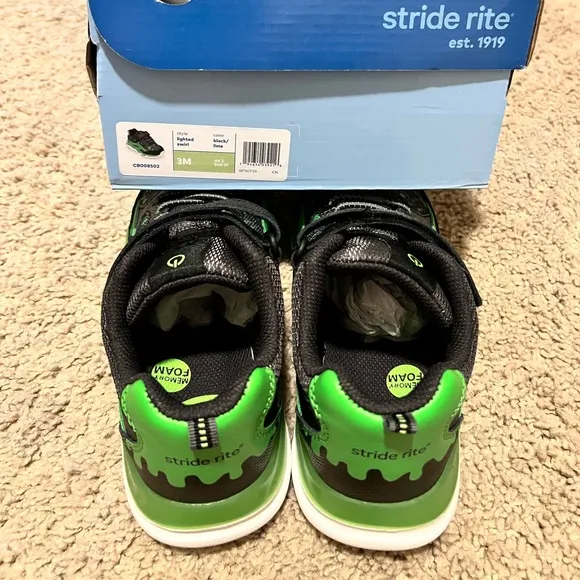 🆕 Stride Rite Kids Light Up Sneakers Athletic Tennis Shoes size 3