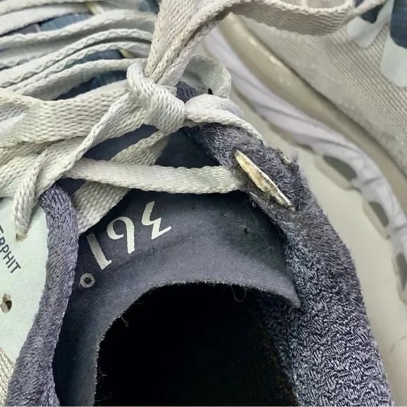 361 degrees Strata 3 sneakers running shoes light grey 7.5