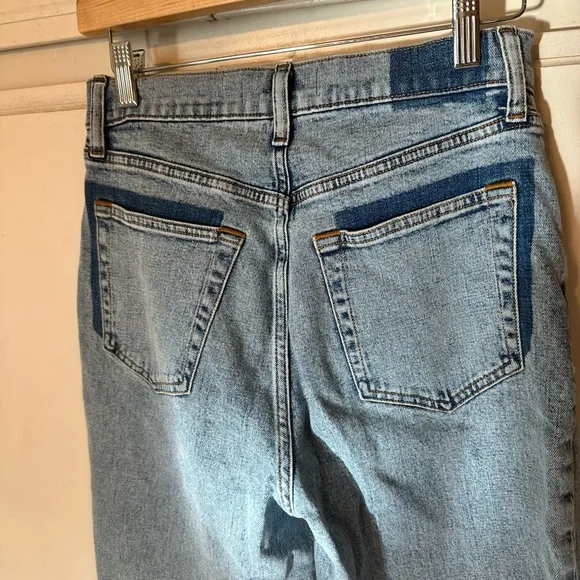 ABERCROMBIE Curve Love Ultra High Rise Ankle Straight Jeans
