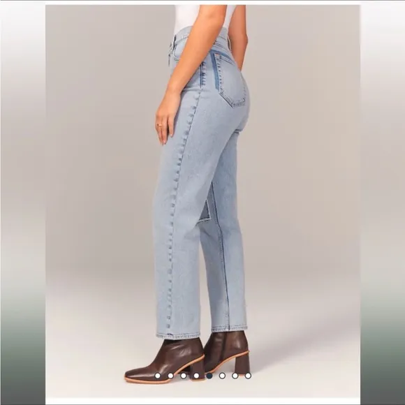ABERCROMBIE Curve Love Ultra High Rise Ankle Straight Jeans