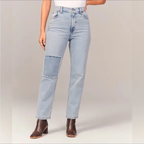 ABERCROMBIE Curve Love Ultra High Rise Ankle Straight Jeans