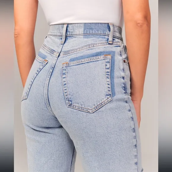 ABERCROMBIE Curve Love Ultra High Rise Ankle Straight Jeans