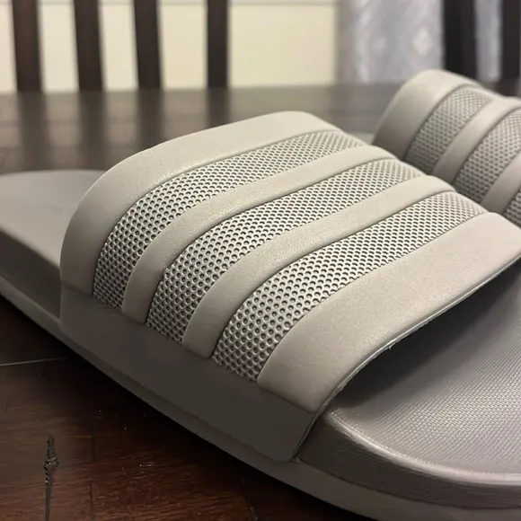 Adidas Adilette Comfort Slides Sandals Shoes new S80977 grey Mens Size 12