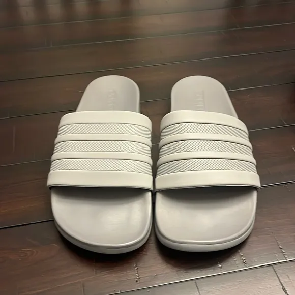 Adidas Adilette Comfort Slides Sandals Shoes new S80977 grey Mens Size 12