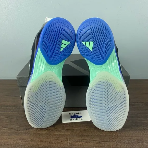 Adidas Avacourt Tennis Pickleball Black Silver Blue Shoes HQ8402 Women's Sz