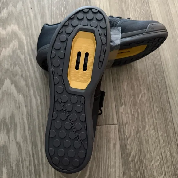 Adidas Five Ten Men Hellcat Pro Black Synthetic &amp; Mesh Mountain Bike Shoes Sz 11