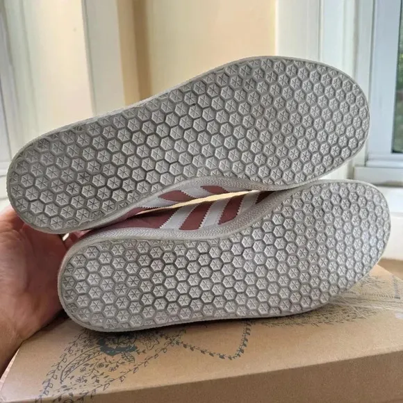 Adidas Gazelle Sneakers Shoes Women's Suede Pink White Gold