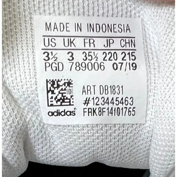 adidas Grand Court Tennis Shoes in Cloud White / Core Black, Kids Size 3.5