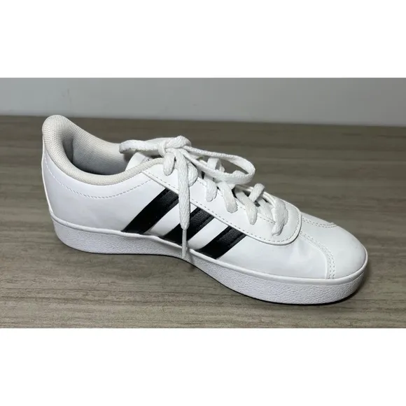 adidas Grand Court Tennis Shoes in Cloud White / Core Black, Kids Size 3.5
