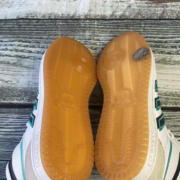 Adidas Junior Top Ten RB J White High-Top Sneakers w/Blue &amp; Green Stripes Sz 6.5