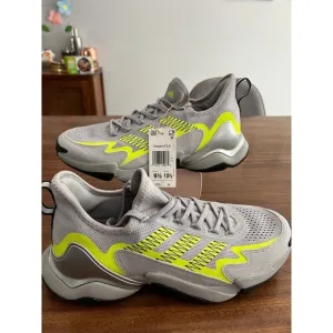 Adidas Mahomes Grey Yellow Impact FLX Turf Football Shoes GY0481 Men's Size 9.5