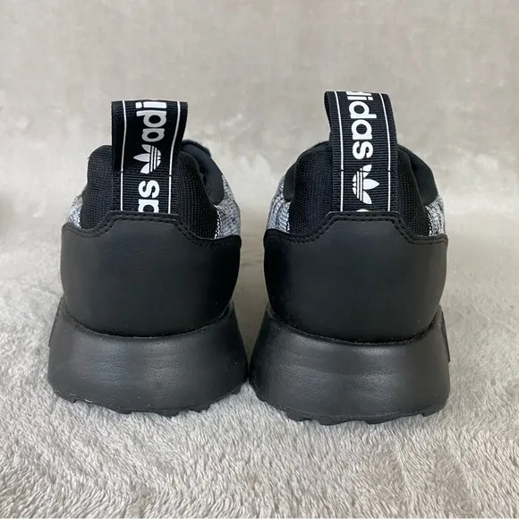 Adidas Multix Mens Running Training Shoes Sneakers Size 12 Black White NEW
