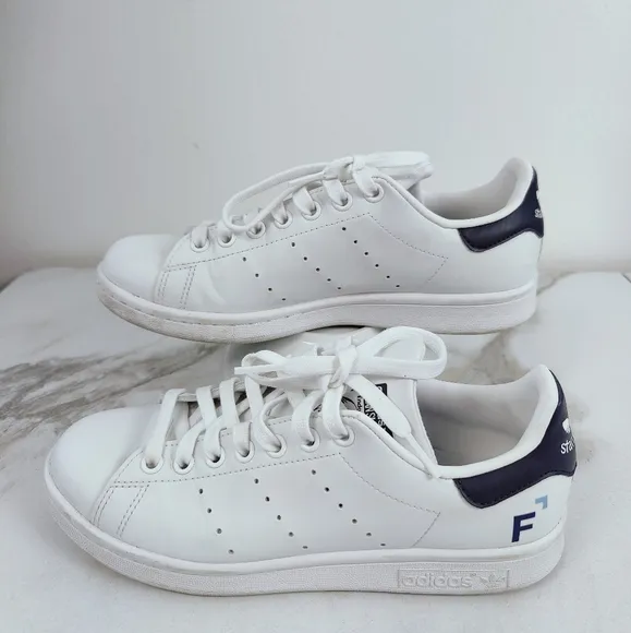 Adidas Originals Stan Smith White Navy Sneakers Tennis Shoes, 6.5(M) 7.5(W)