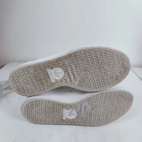 Adidas Originals Stan Smith White Navy Sneakers Tennis Shoes, 6.5(M) 7.5(W)