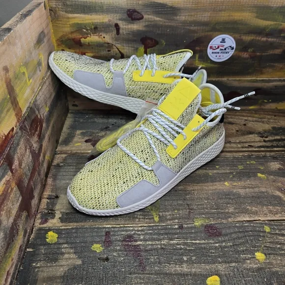 Adidas Pharrell Williams Tennis Shoes BB9543‎ HU Yellow Sz 9 New