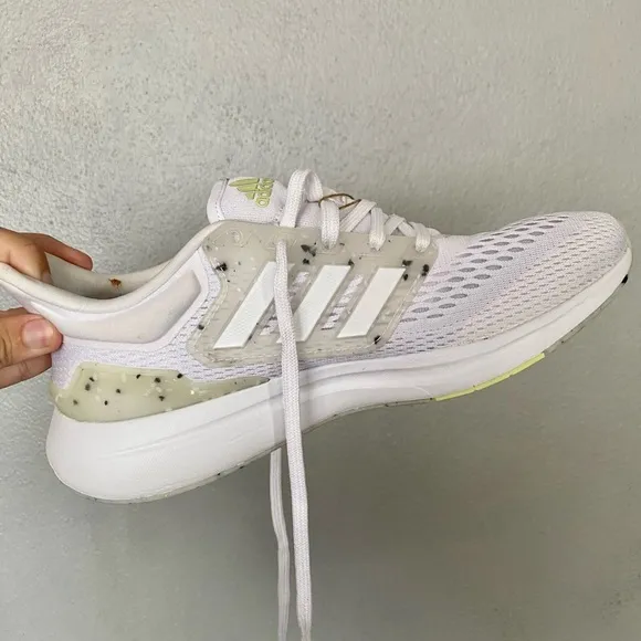 Adidas Shoes Women’s Size 7.5 EQ21 White Running Walking Workout Training