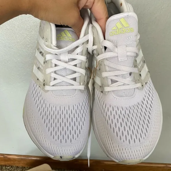 Adidas Shoes Women’s Size 7.5 EQ21 White Running Walking Workout Training