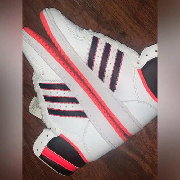 Adidas size 10.5 top ten hi