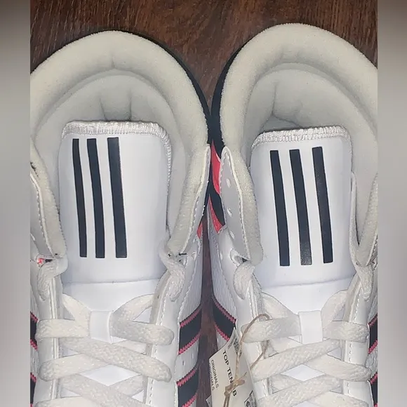 Adidas size 10.5 top ten hi