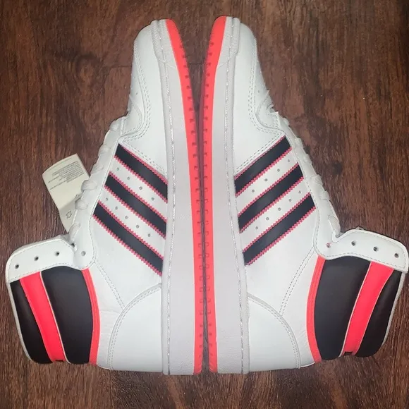 Adidas size 10.5 top ten hi