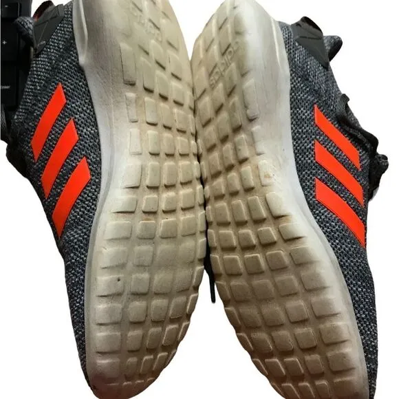 Adidas size 8.5 tennis shoes great condition