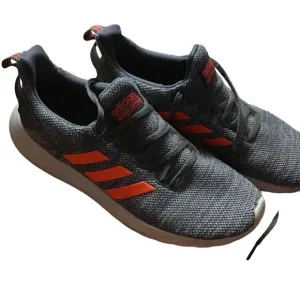 Adidas size 8.5 tennis shoes great condition