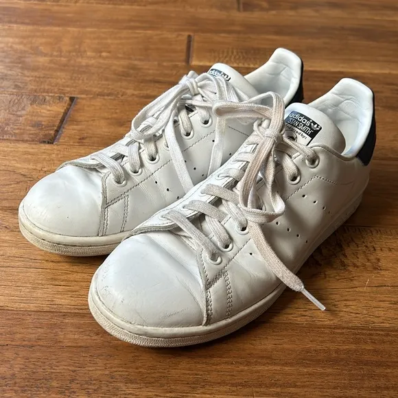 Adidas Stan Smith Sneakers Tennis Shoes White Dark Blue Leather Womens Size 8