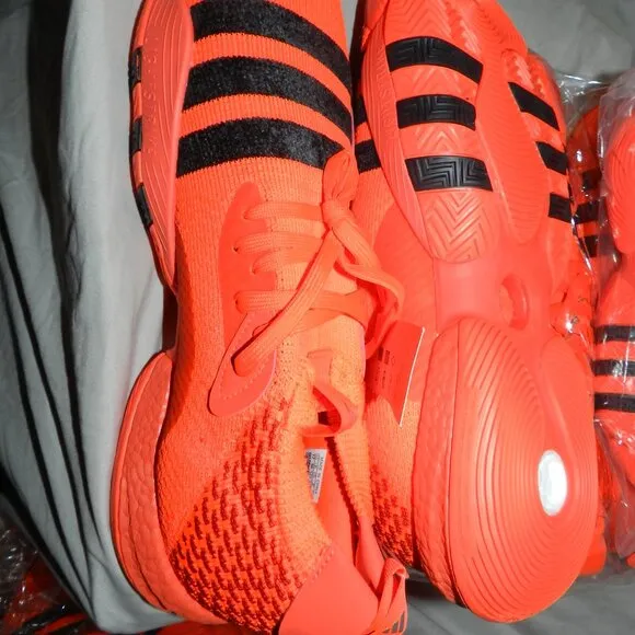 Adidas Trae Young 2 Low Men Size Neon Orange Black Basketball Shoes🆕
