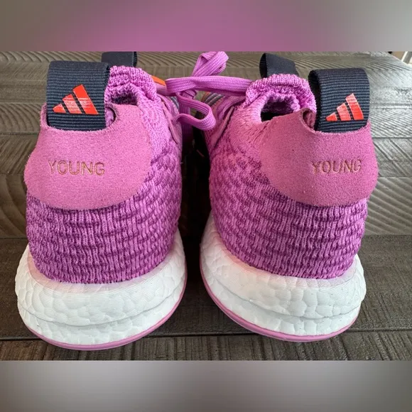 Adidas Trae Young 2 Men’s Sneaker Size 9.5/Women’s Size 10.5 (NWT)