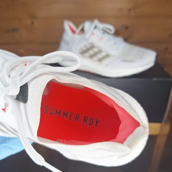 Adidas UltraBoost Summer.Rdy White Solar Red  Athletic Shoes Size 5.5 =7 Women's