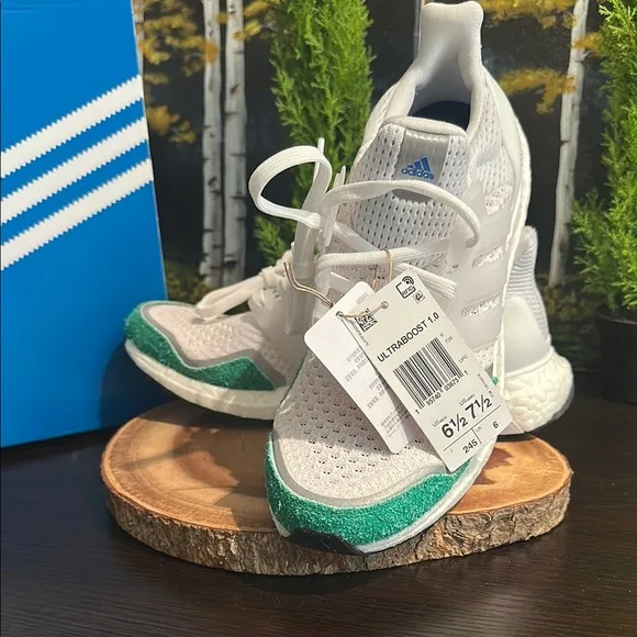 Adidas women’s size 7 1/2 men’s size 6 1/2 Ultraboost 19 White and Green Shoes