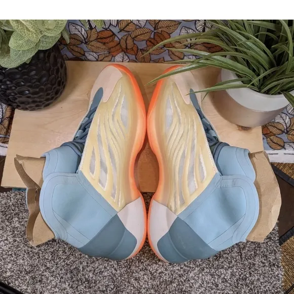 adidas Yeezy Quantum Hi-Res Coral Mens Shoes Size 13 *****New R/Box