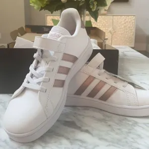 Adidas Girls Tennis Shoes