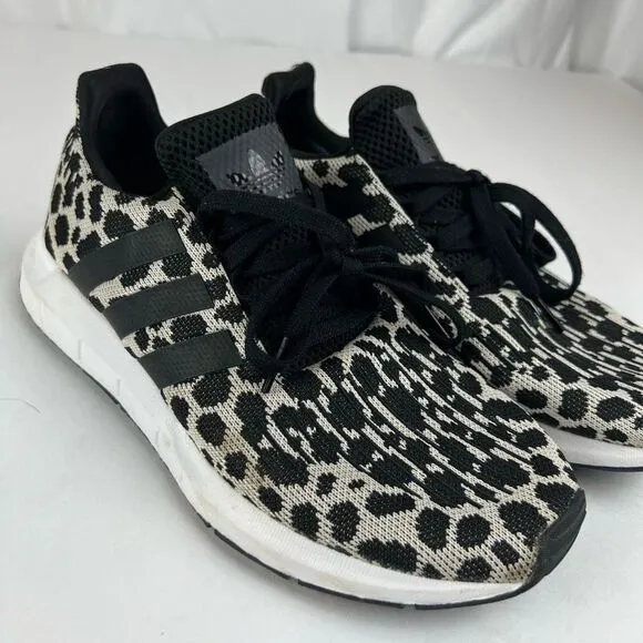 Adidas *RARE* Animal Print Swift Run Tennis Shoes Sneakers Women’s Size 8.5