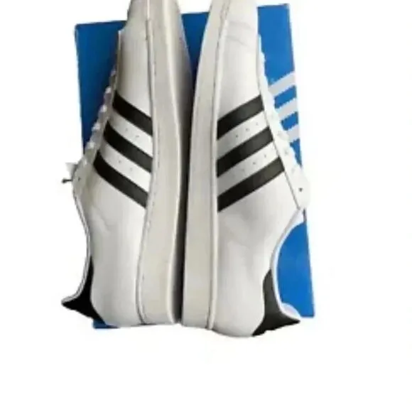 Adidas White &amp; Black‎ Superstar Leather Low Top Sneakers MENS SIZE 19