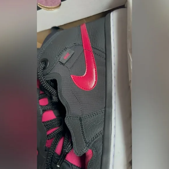Air Jordan 1 High React Black Noble Red; men’s 8.5