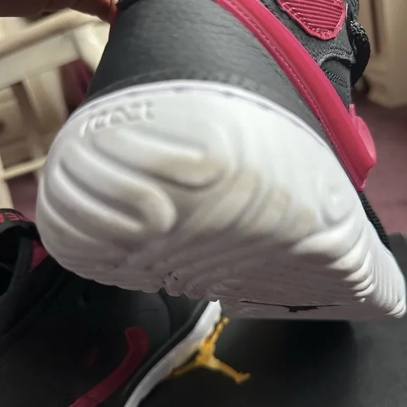 Air Jordan 1 High React Black Noble Red; men’s 8.5