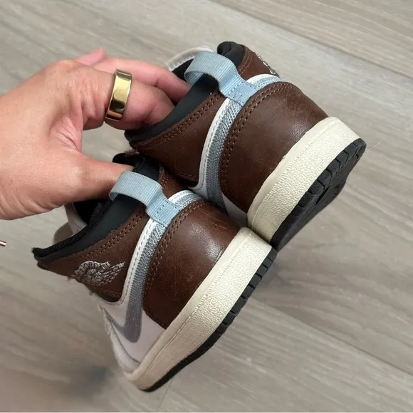 Air Jordan 1 Retro High Toddler Shoes - Brown &amp; White