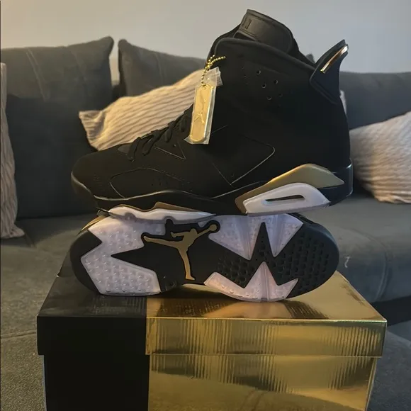 AIR JORDAN 9 RETRO DMP Black and Gold Men's Sneakers 💯 authentic New in the box
