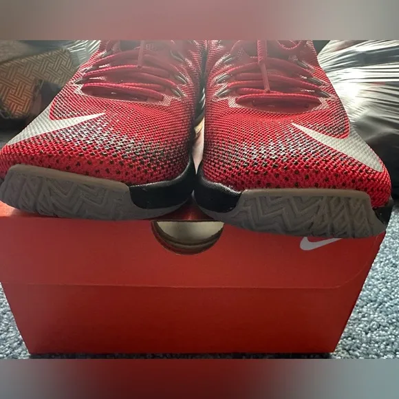 Air Max Infuriate Low 'University Red'; Men’s 9