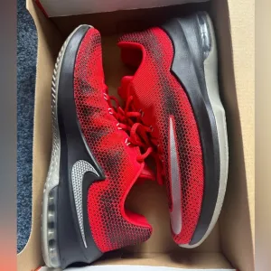 Air Max Infuriate Low 'University Red'; Men’s 9