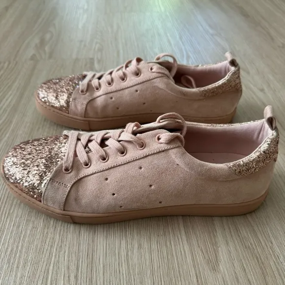 Aldo glitter toe heel suede like tennis shoes