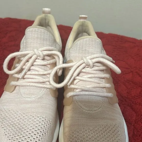 Aldo size 7.5 blush pink and white tennis shoes preloved ❤️