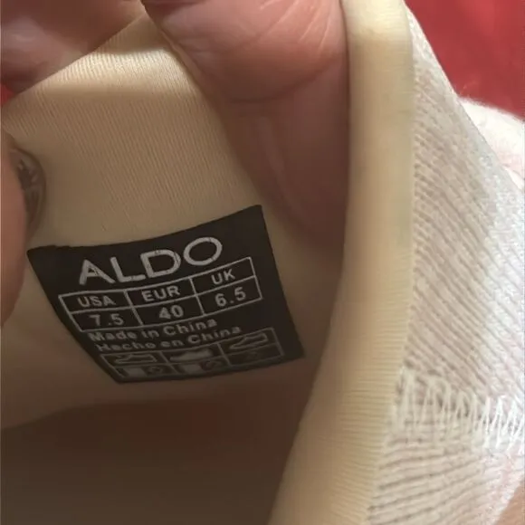 Aldo size 7.5 blush pink and white tennis shoes preloved ❤️