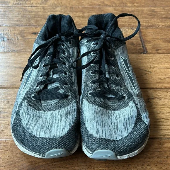 Altra Escalante Road Running Shoes Foot Shape Zero Drop Gray Black Womens 8.5