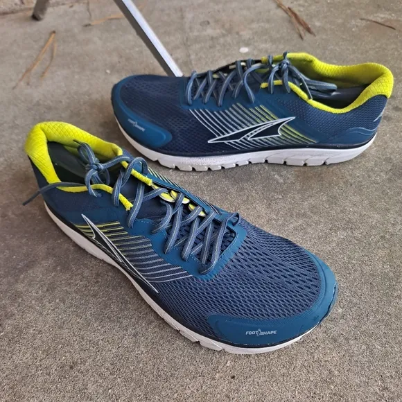 Altra Provision 4.0 Men's Size 14 Running Shoes Blue Yellow Foot Shape